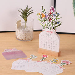 2024 Bloomy Flowers Desk Calendar